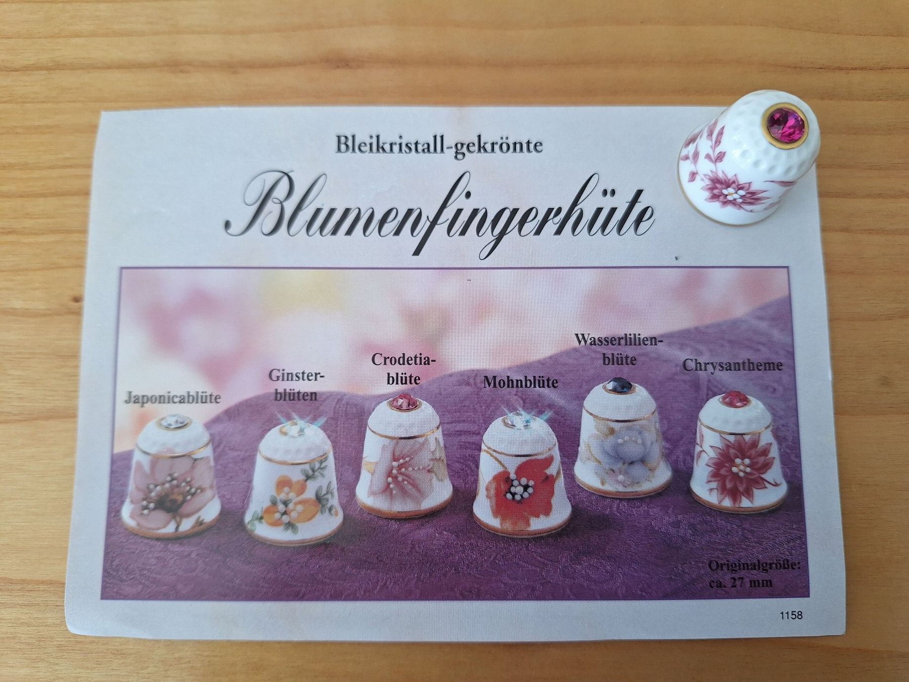 Ditali: Fingerhüte Sammlung, viele Sujets, plus Ständer – Usato da Bassersdorf venduto da sus_gut 4