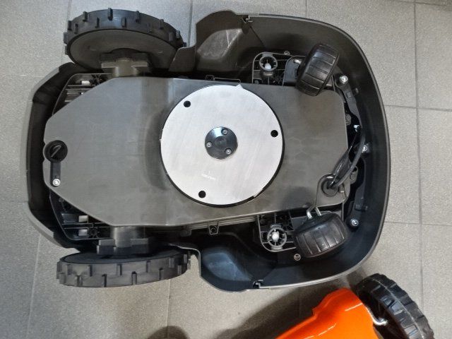 Husqvarna Tagliaerba: Automower 415X Husqvarna – Nuovo e nell'imballaggio originale da Rüegsbach venduto da HusqvarnaShop3418 4