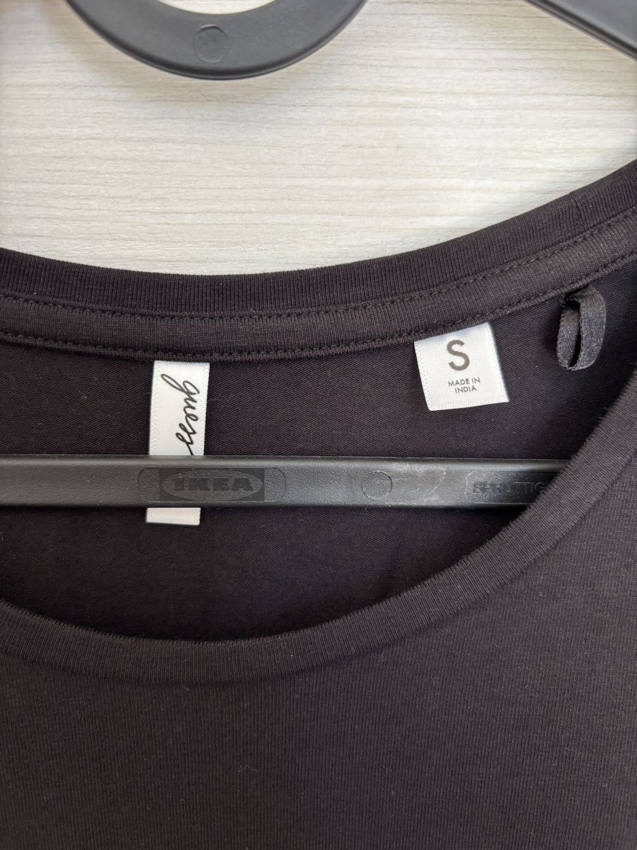Guess Top: Guess Body – Nuovo (secondo la descrizione) da Arbon venduto da and_z2hx 2