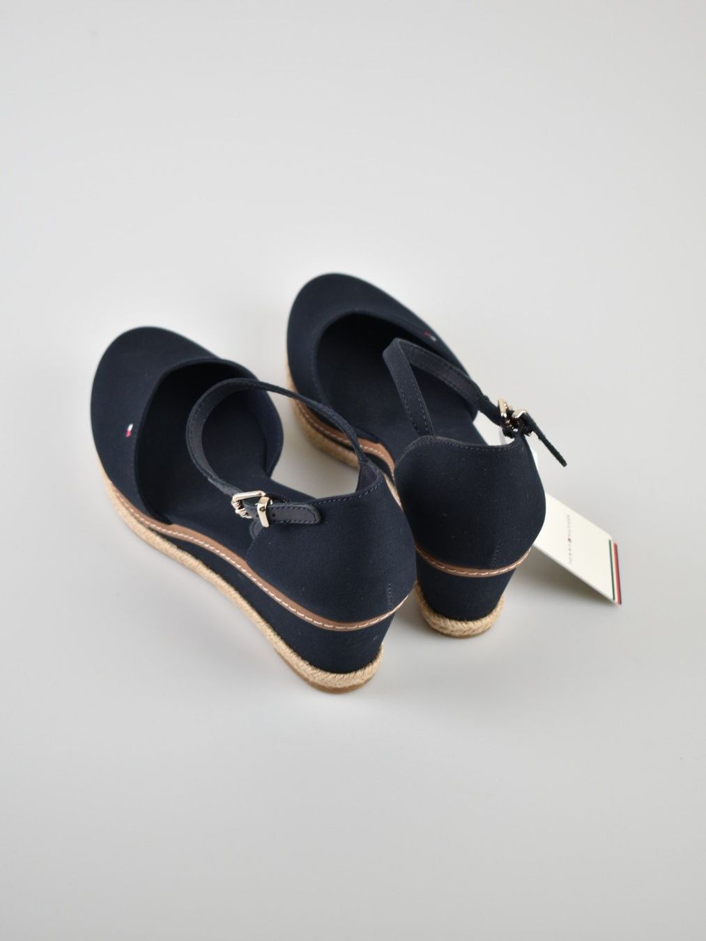 Tommy Hilfiger Scarpe da donna: Tommy Hilfiger Basic Closed Toe Mid Wedge Espadrilles, Gr.42 – Nuovo (secondo la descrizione) da Nürensdorf venduto da 2ND_STORY 2