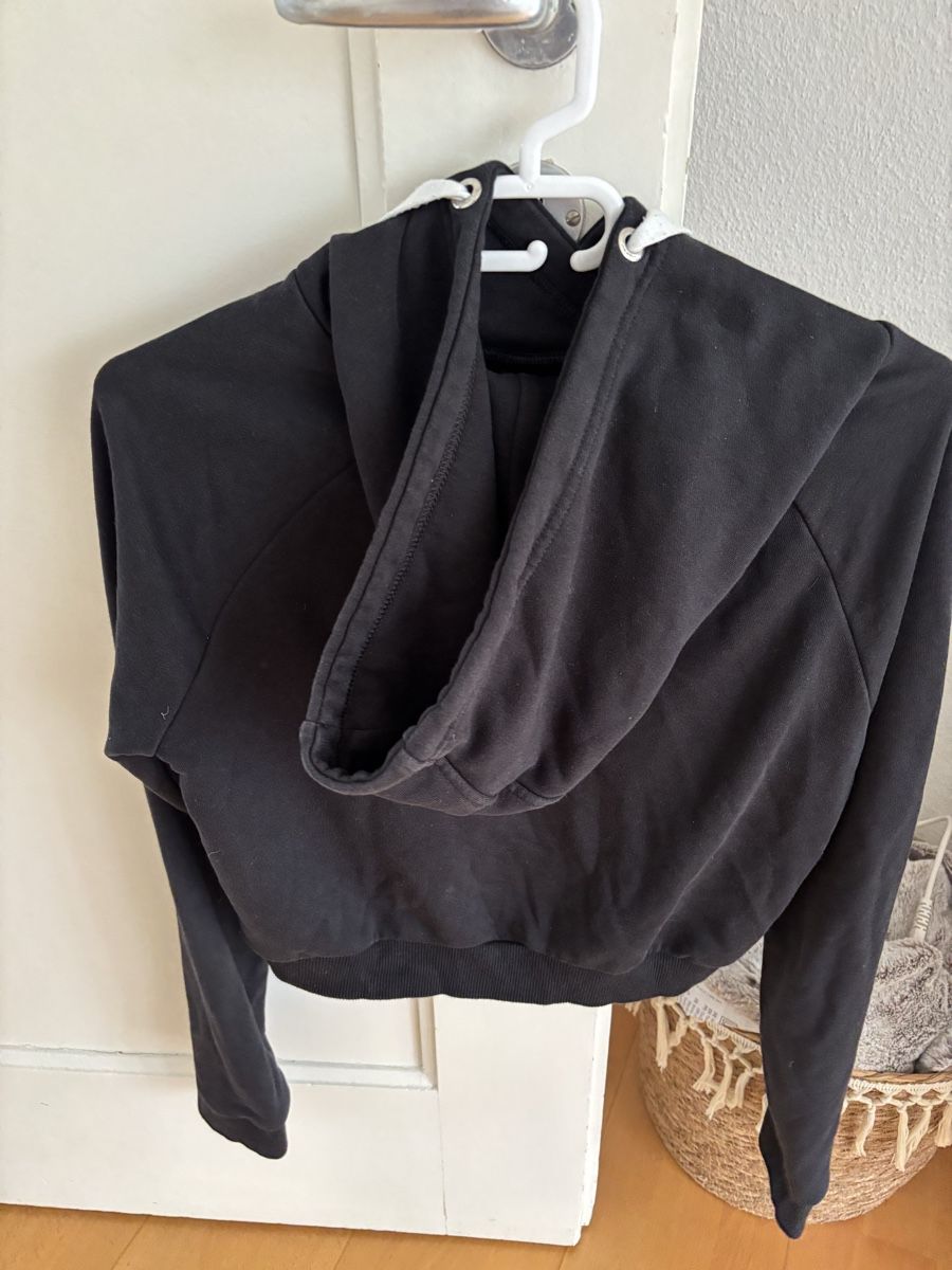 Adidas Pulls & Sweat-shirts: Adidas Pullover – D'occasion à Ostermundigen par z_l 1