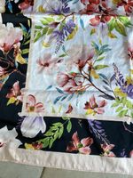 Sommerliches Blumen Halstuch 