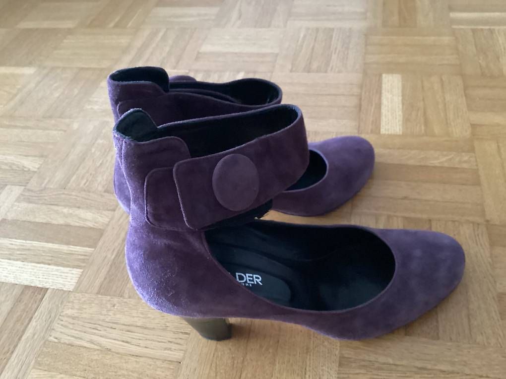 Scarpe da donna: Damenpums von Walder – Usato da Zürich venduto da Brati