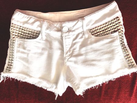 Black Orchid Weisse Shorts mit Nieten,Grösse 26 Jeans-Grösse