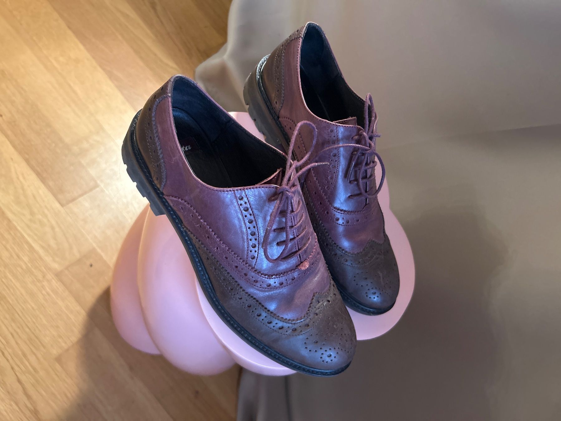 Damenschuhe: Lederhalbschuh – Gebraucht aus zuerich von rotezora03 1