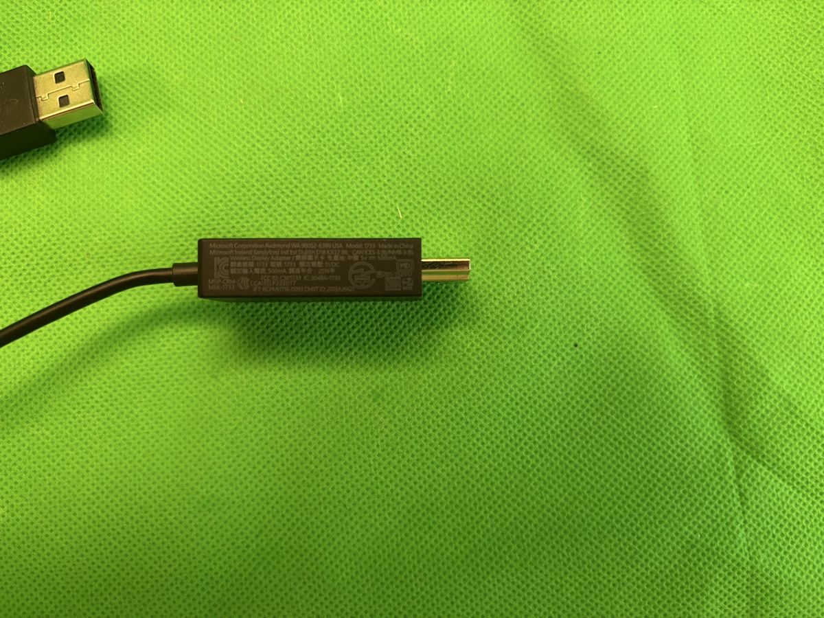 Microsoft Adapter: Microsoft Wireless Display Adapter Modell 1733 gebraucht – Gebraucht aus Kilchberg ZH von bionicdog 3