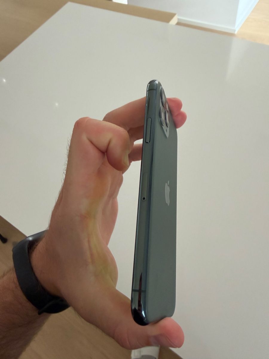 Apple Portables: iPhone 11 Pro 256 GB – D'occasion à Büttenhardt par mateicce 4