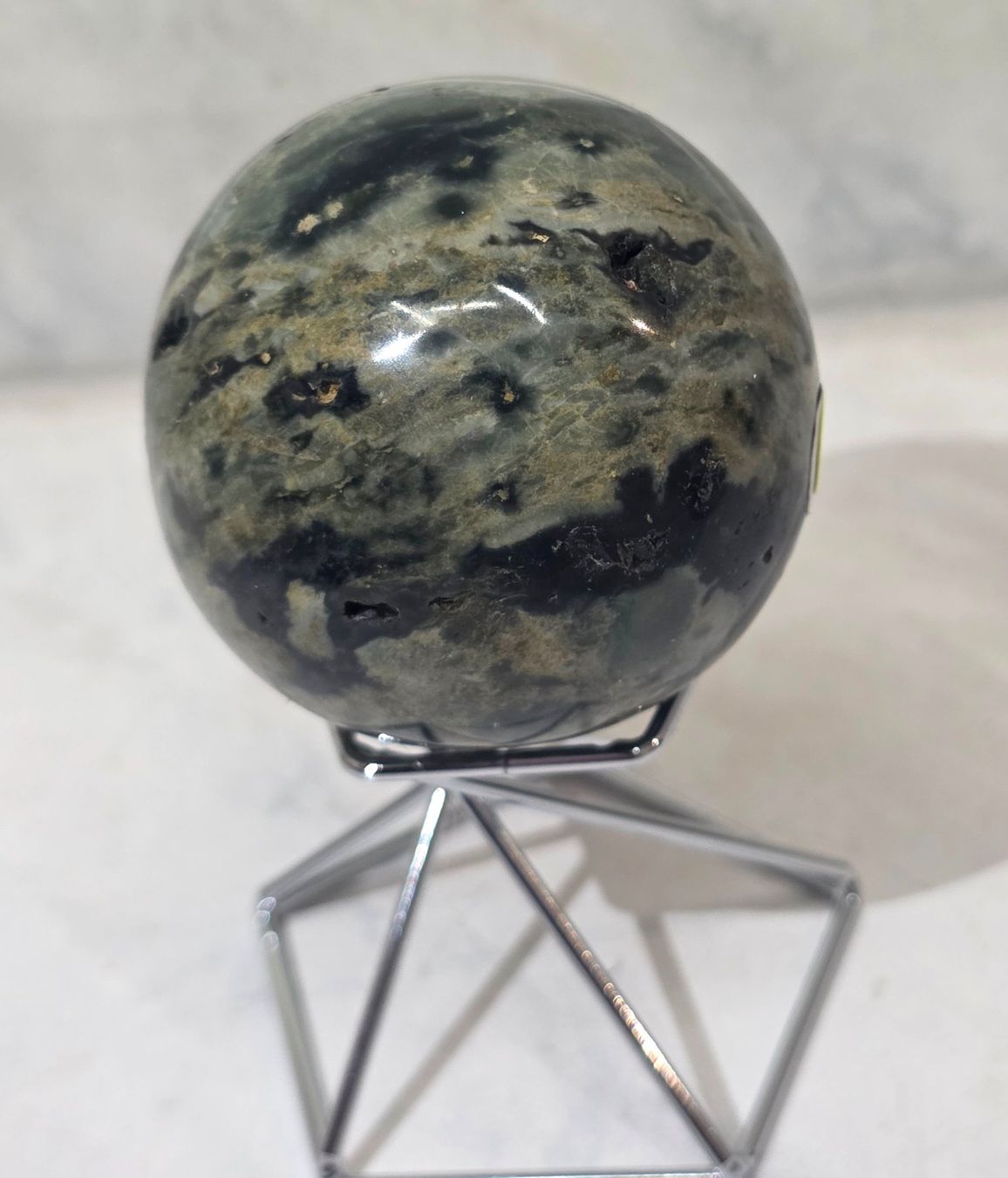 Minerali & Pietre curative: Regenwaldjaspis Kugel C 51mm 185g – Nuovo e nell'imballaggio originale da Matzingen venduto da Shay_Crystalz
