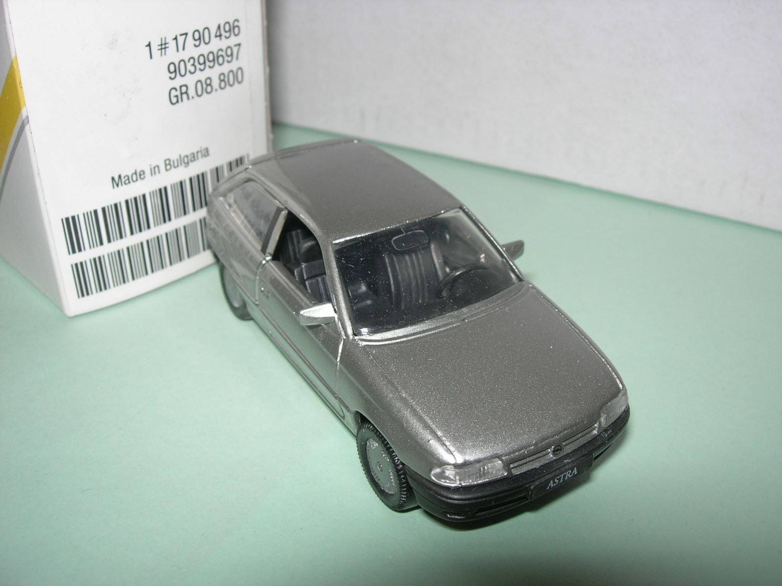 Opel Modellini d'auto: Opel Astra * Gama 1:43 – Nuovo e nell'imballaggio originale da Hornussen venduto da Amw 3
