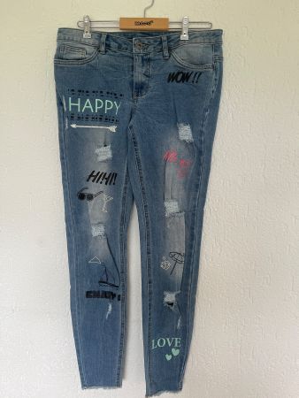 Coole Rainbow Sommer Jeans mit Print, Grösse 38, Neuwertig