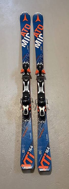 Ski Atomic Redster XTi, 164cm, 12m Radius (Gebraucht) in Kilchberg