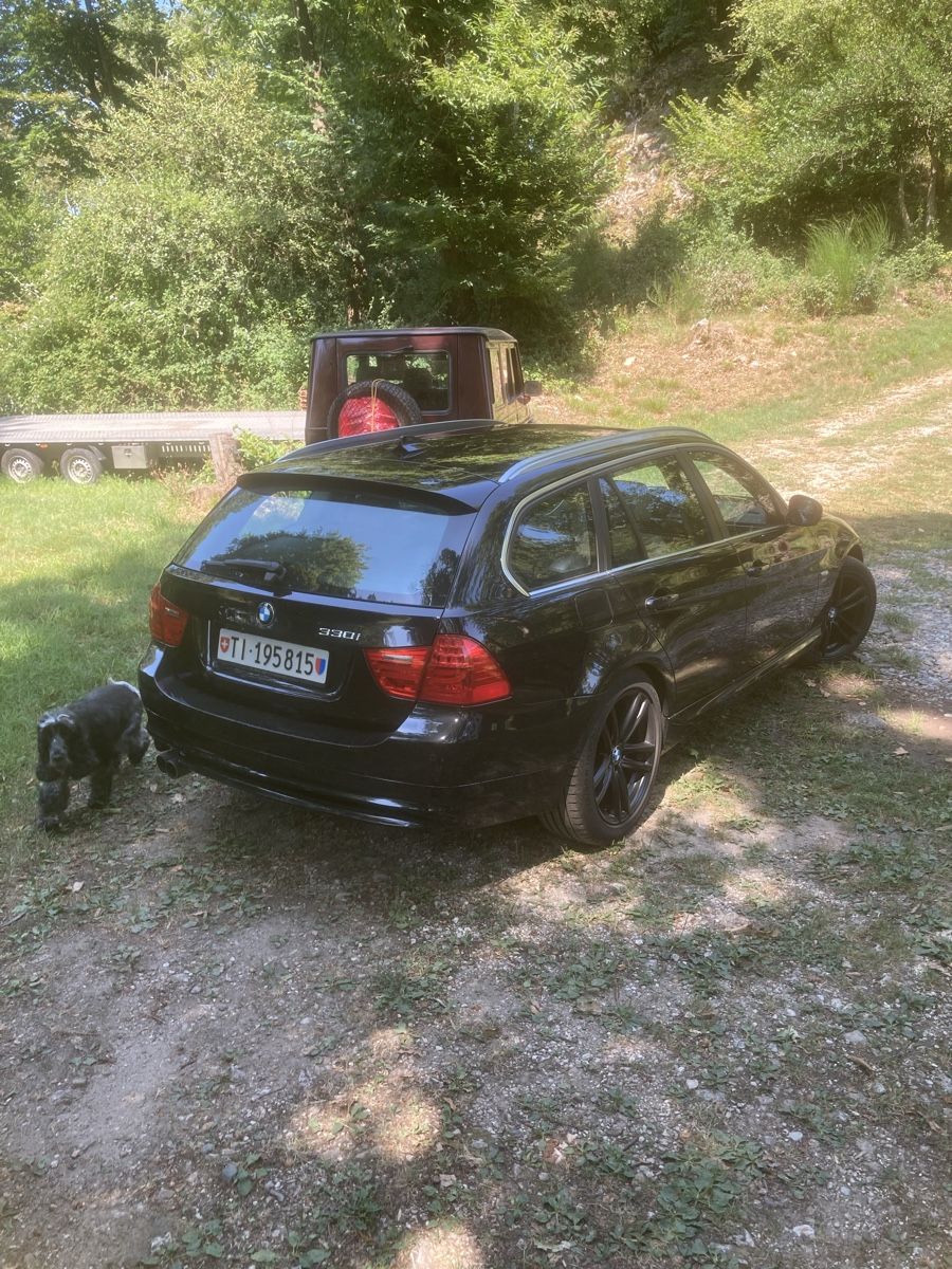 BMW Autos: Vendo BMW 330 XI Touring – Gebraucht aus Ligornetto von dav_q9mw 1