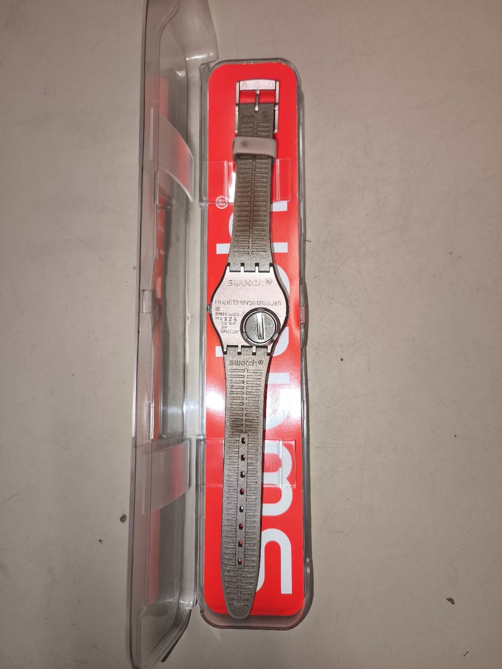 Swatch Orologi: Armbanduhr Swatch silberfarben – Usato da Altbüron venduto da Theo_Dotus 1