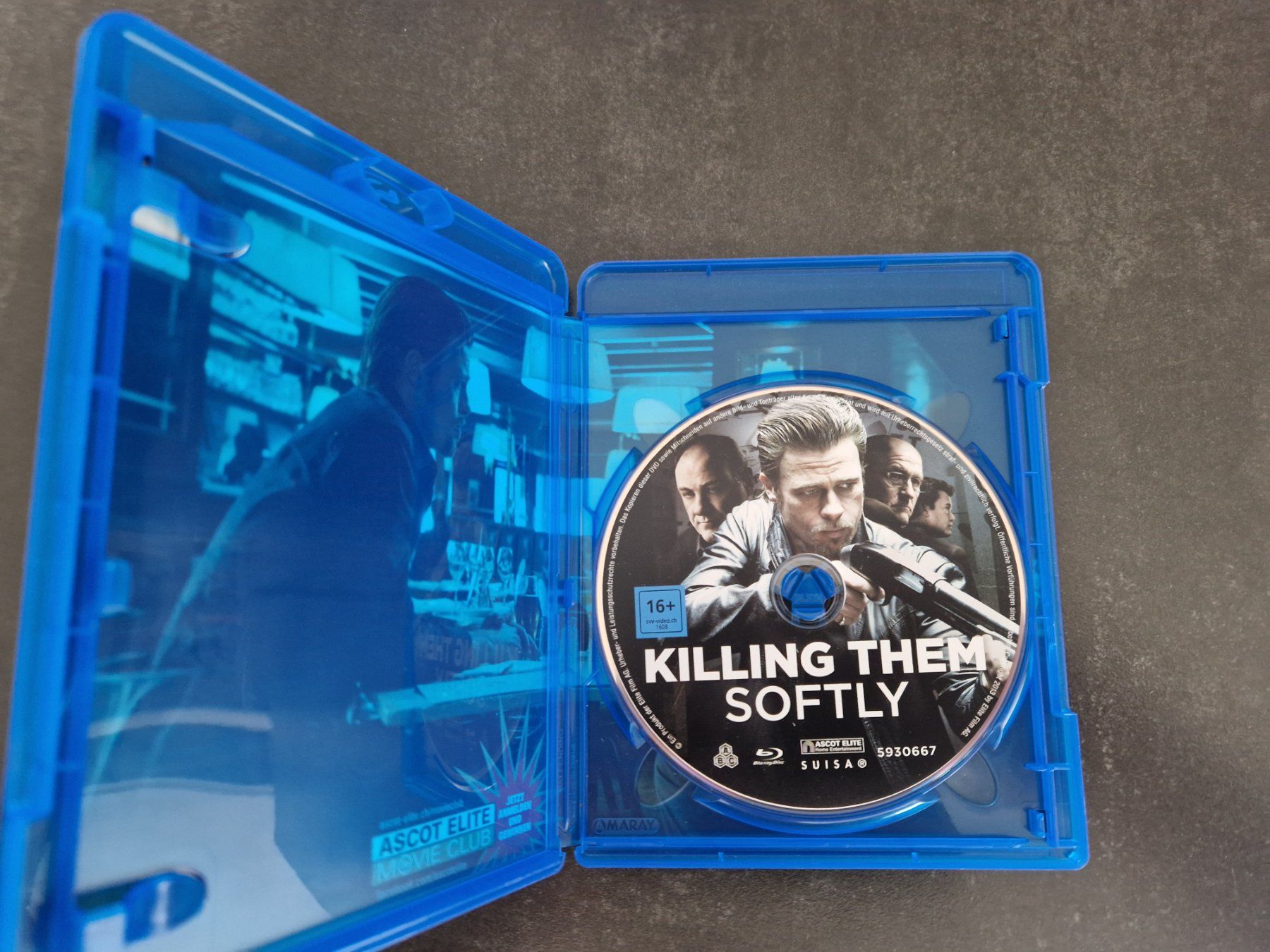 Tutti i DVDs: Killing Them Softly Blu-Ray Topzustand – Usato da Buchs SG venduto da Herc01 1