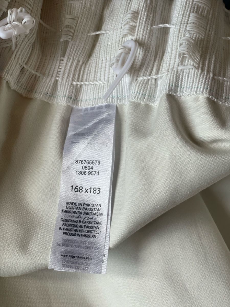 Tende: Vorhänge dunkelblau mit Planetenmuster 168x183cm 2er Set – Usato da Hindelbank venduto da Silya1 2