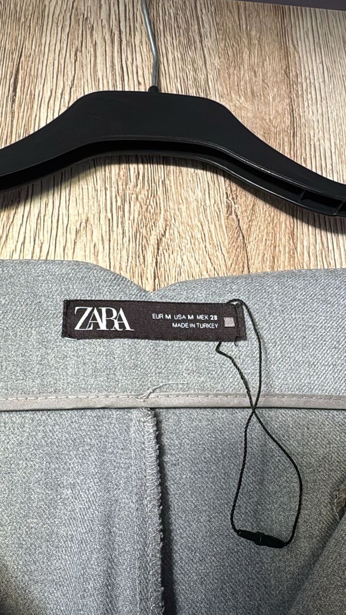 Zara Pantaloni: Elegante Hose Damen – Usato da Oftringen venduto da mar_7f8c 1