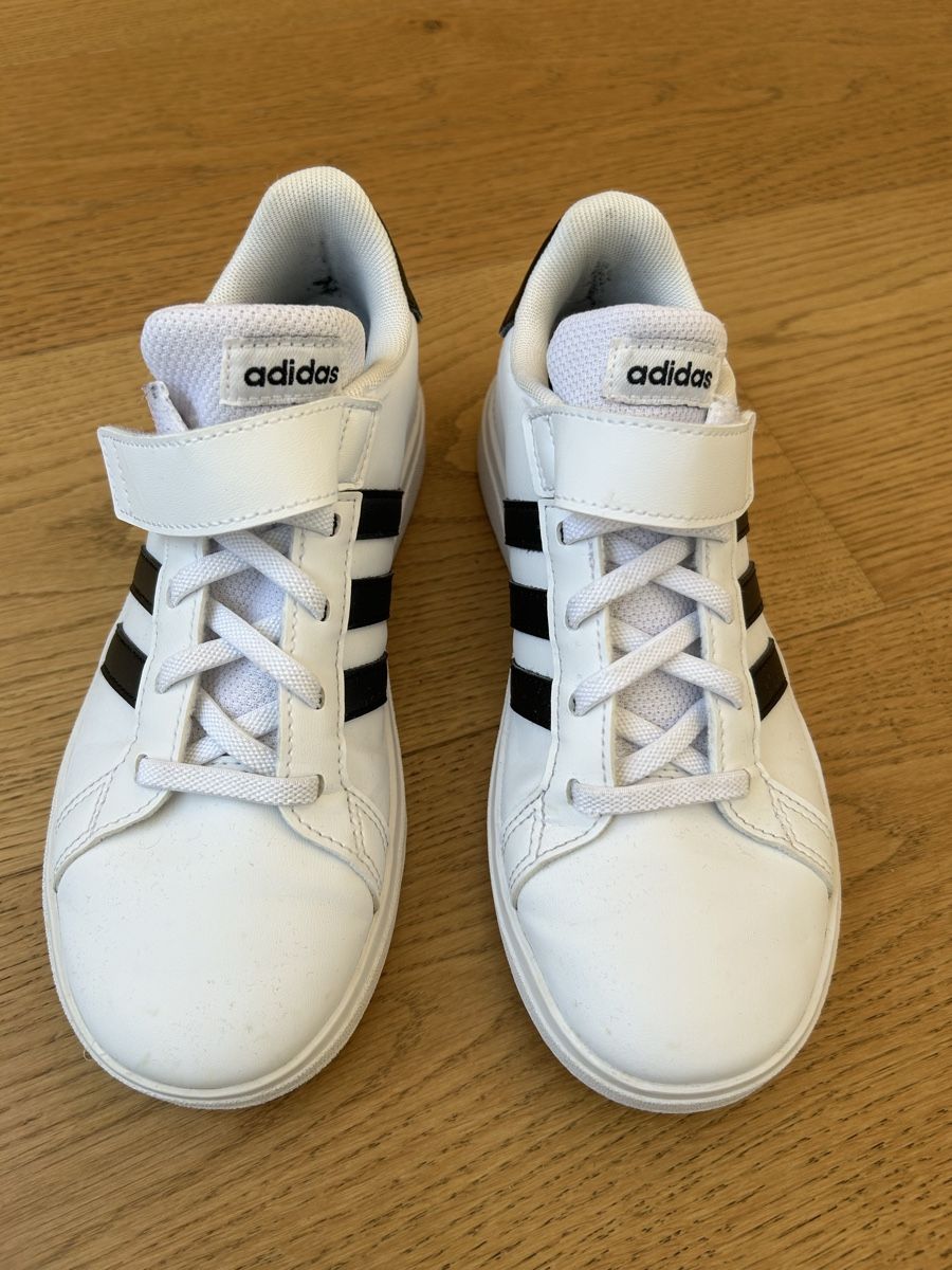 Adidas Scarpe per ragazzi: Adidas Sneakers Gr.34 – Nuovo (secondo la descrizione) da Rothrist venduto da szc_9dg5