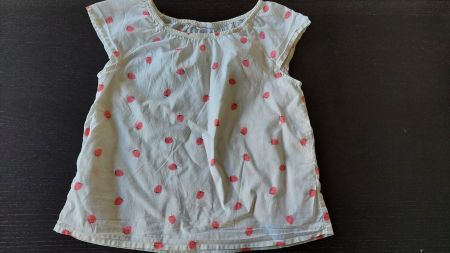 T-Shirt / kurzarm Oberteil von H&M Grösse 92