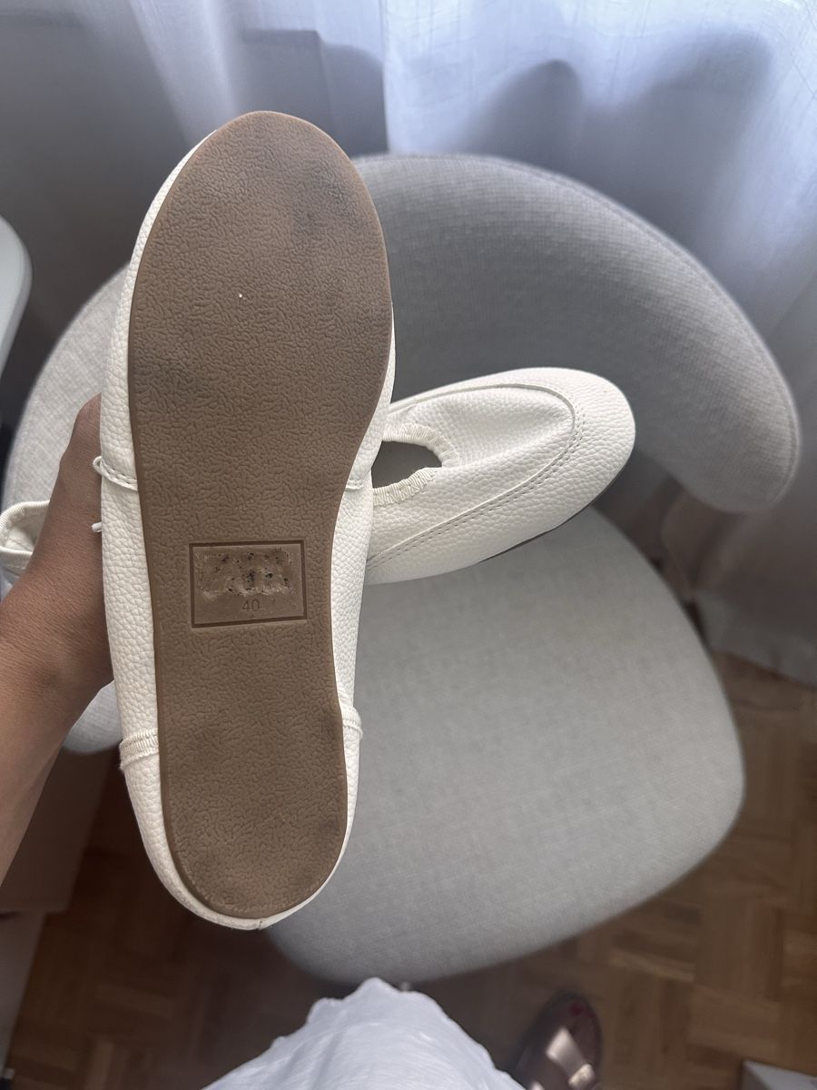 Scarpe da donna: Weisse Ballerinas – Nuovo (secondo la descrizione) da Zürich venduto da Chez_Dali 3