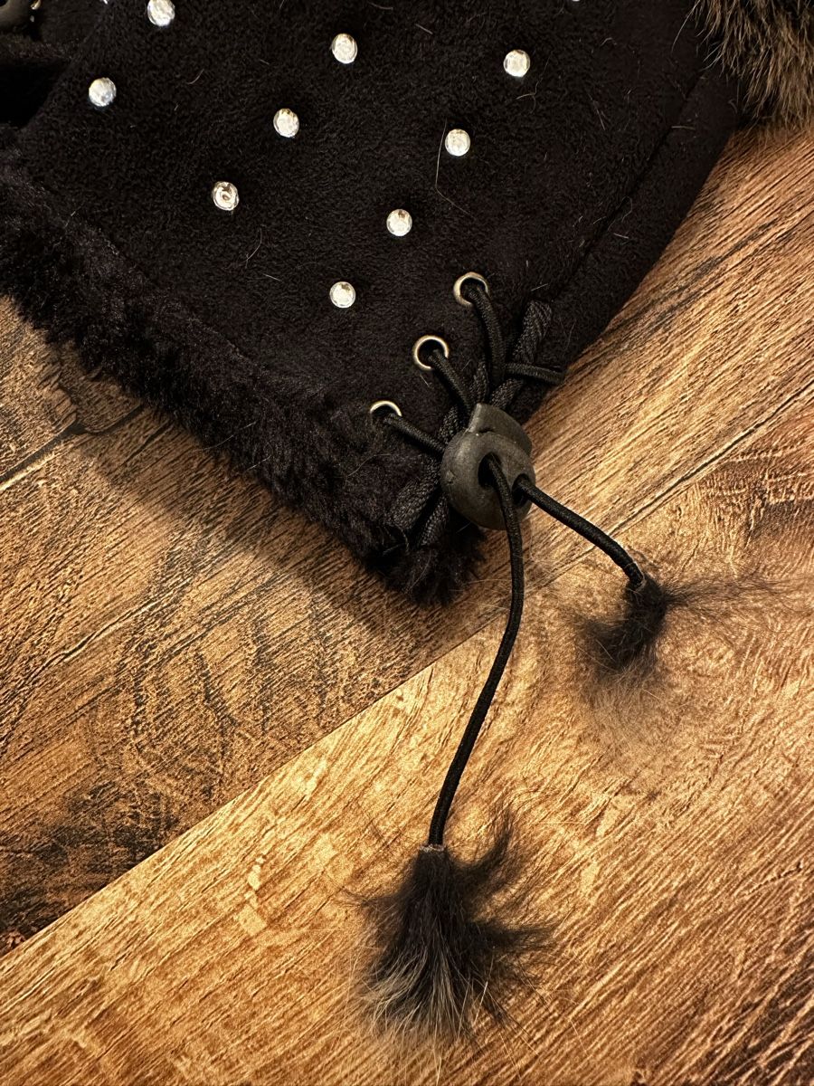 Handschuhe & Handstulpen: Schwarze Handschuhe mit Kunstfell und Strasssteinen – Gebraucht aus Siebnen von luana_cataleya 4