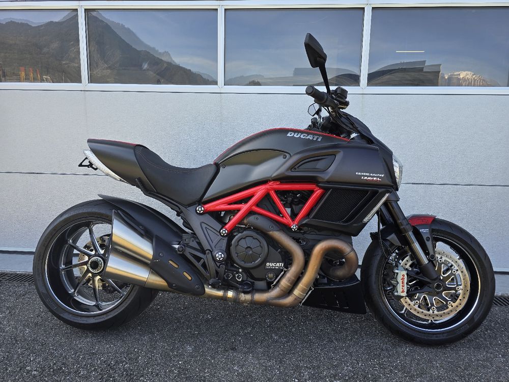Ducati Diavel 1200 Carbon Gebraucht In Zizers F r CHF 5999 Nur 