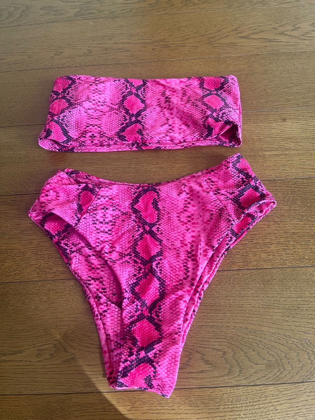 Badekleider & Bikinis: Pinker Schlangenmuster Bikini, Gr. S - Sommer Must Have! – Neu und originalverpackt aus Bassersdorf von Sandy456 1