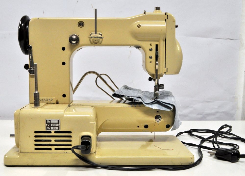ANCIENNE MACHINE À coudre singer EUR 50,00 - FR