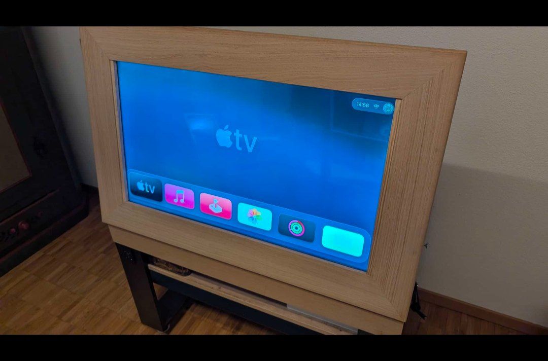Tavoli: Tavolino multimediale artigianale – Usato da Bellinzona venduto da bar_8g8t 4