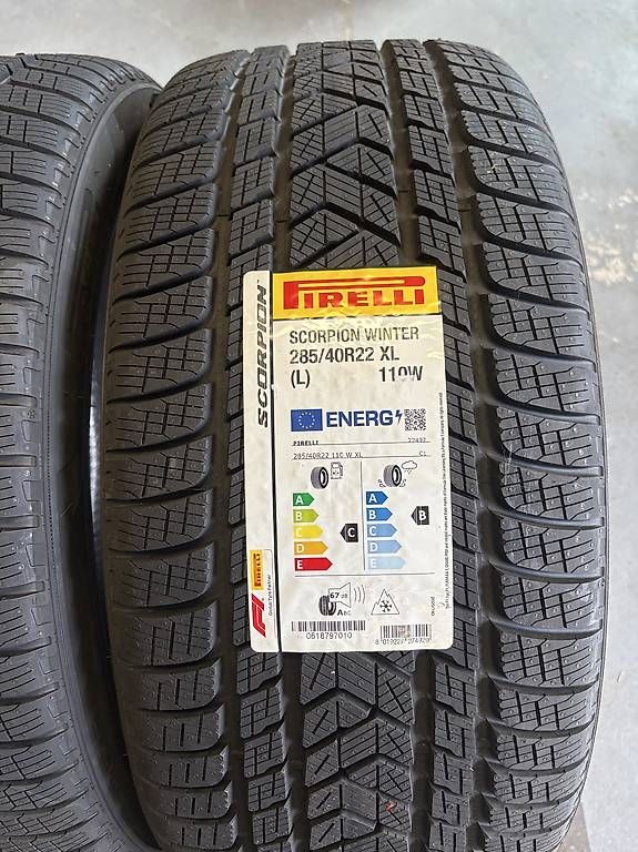 Pneumatici & Ruote complete: Winterreifen 285/40R22 Pirelli  – Nuovo e nell'imballaggio originale da Gerlafingen venduto da Pneu-Puric 1
