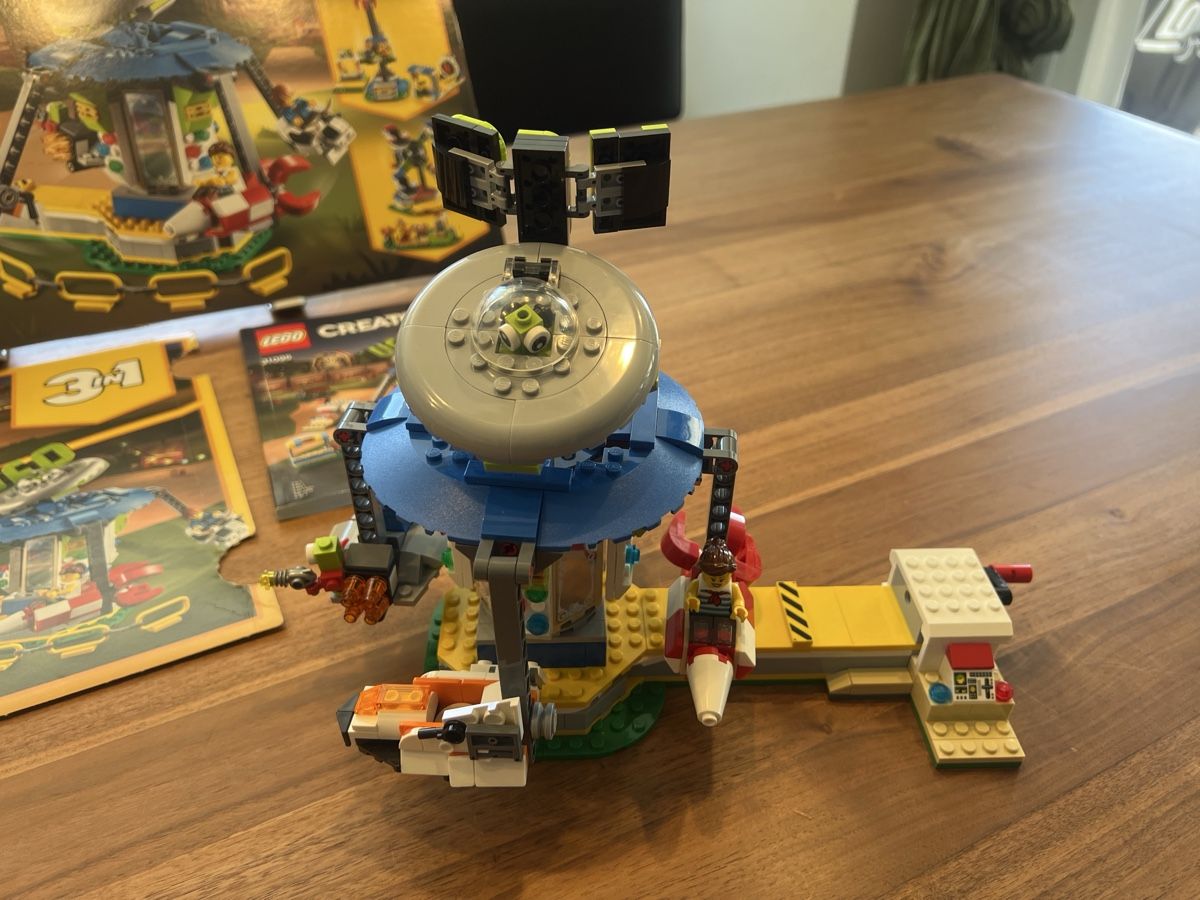 Lego Kit di costruzioni: LEGO Creator 31095 Fun Fair Show – Usato da Zürich venduto da JuneBaby12 1