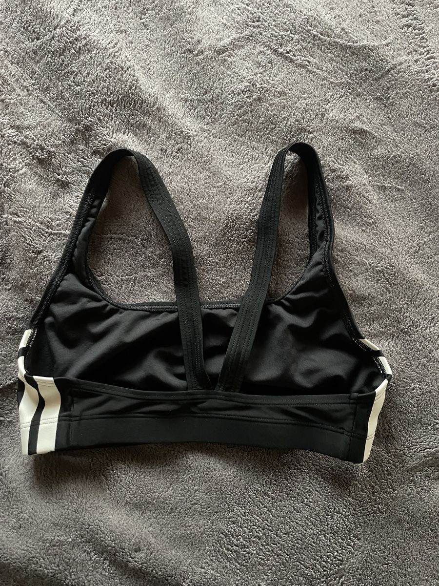 Adidas Costumi da bagno & Bikini: Haut de maillot Adidas – Nuovo (secondo la descrizione) da Ponts-de-Martel venduto da Manon_.brs 1