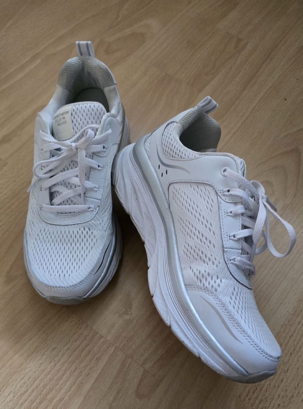 Skechers Scarpe da donna: Skechers Gr. 39 – Usato da Sursee venduto da M_Z 1