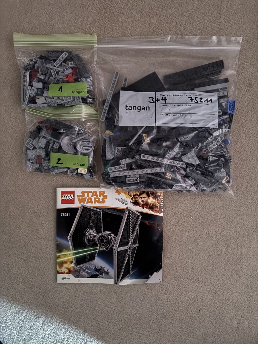 Lego Kit di costruzioni: Lego Star Wars 75211 und 75300 – Usato da Sissach venduto da D.Siech 1