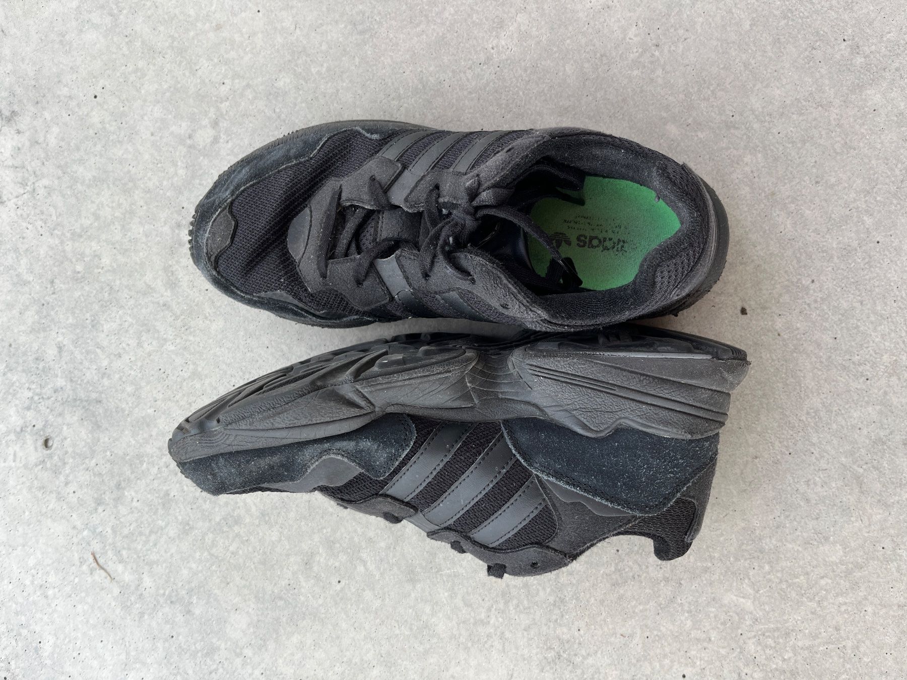 Adidas Damenschuhe: Adidas Schuhe – Gebraucht aus Emmenbrücke von sssssara