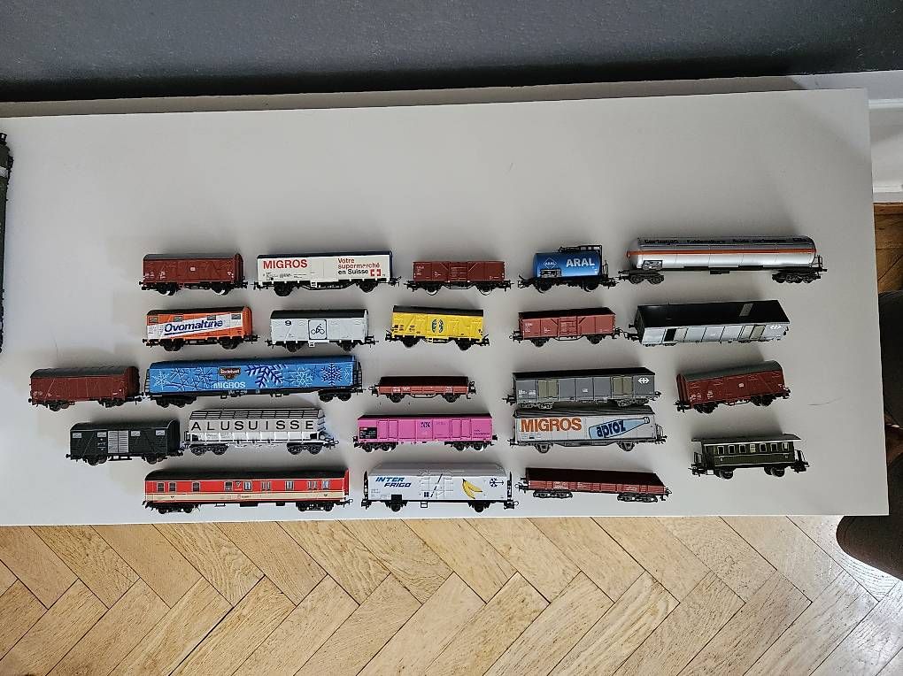 Trains électriques: Div. Güterwagen  – D'occasion à Thun par sim_7cws