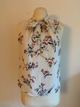 Bluse ärmellos mit Blumen- und Vogelprint