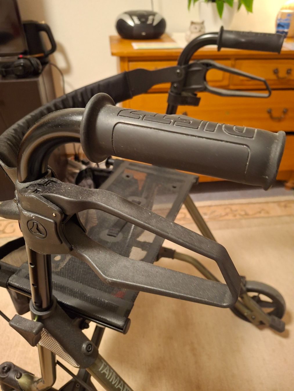 Gehhilfen: Rollator Taima M – Neu (gemäss Beschreibung) aus Rudolfstetten von Schnaub 4