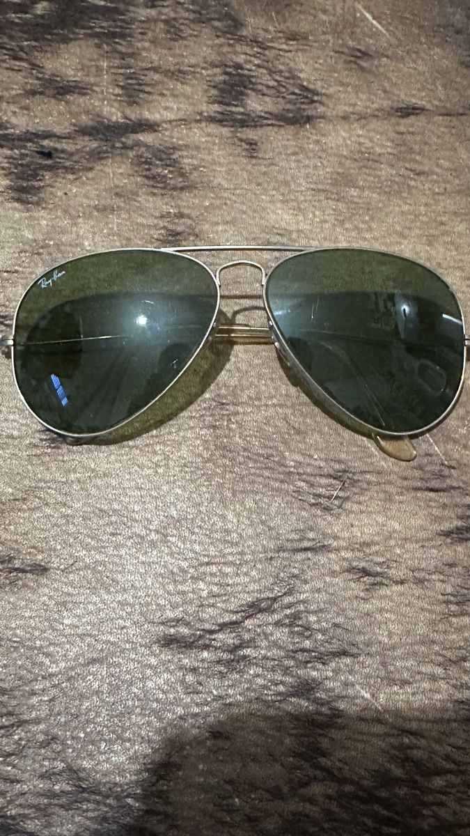 Ray-Ban Occhiali & Lenti: Ray-Ban Aviator Vintage Sunglasses – Usato da Genève venduto da ravehotline