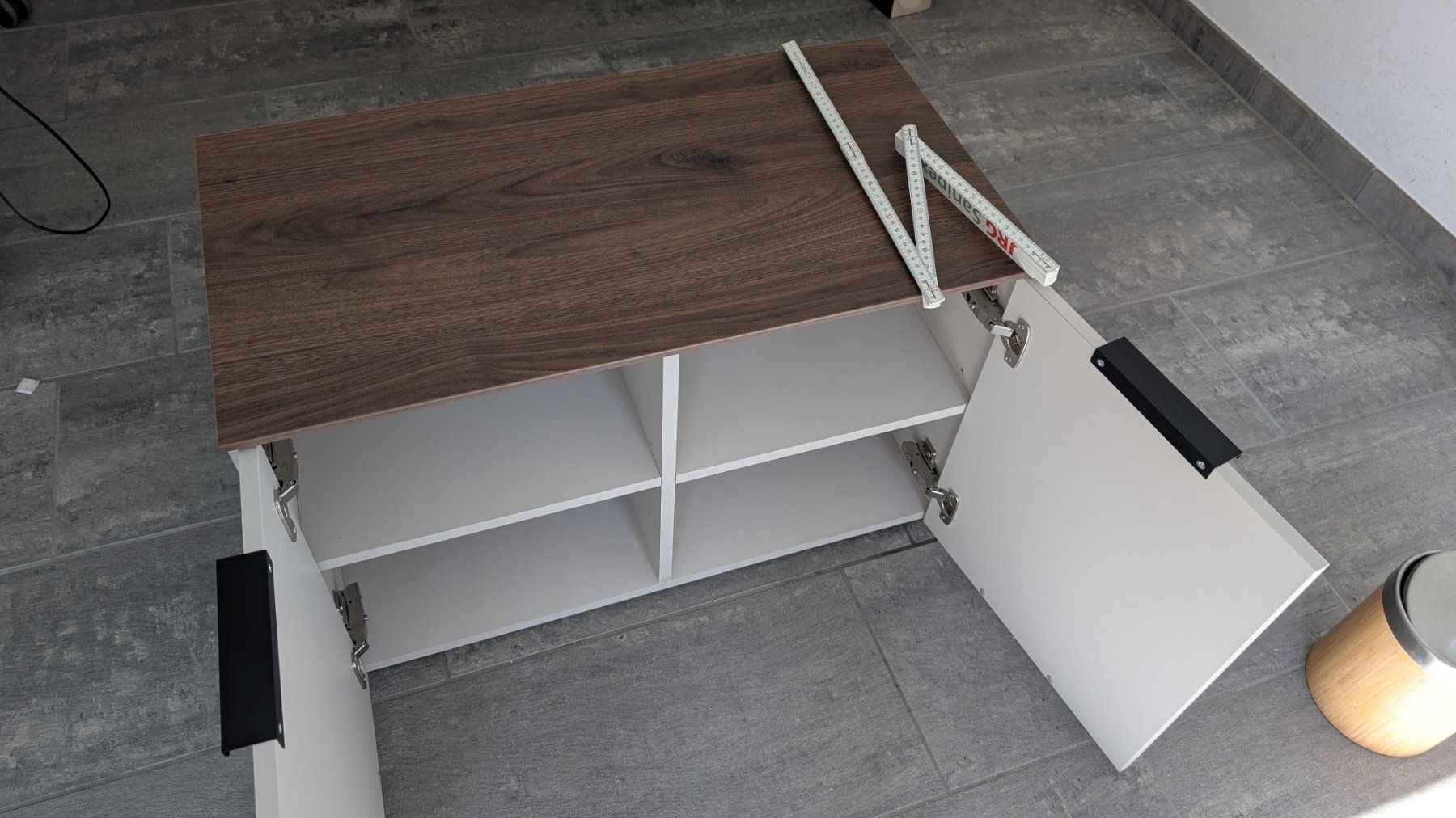 Schränke: Schuhgestell / Sideboard Germania Modell 3933 – Gebraucht aus Zürich von vitomin 1