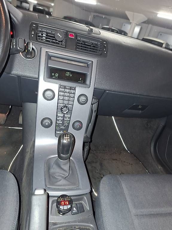 Automobili: Volvo S40 2.4I – Usato da Rothenburg venduto da pae_5tmt 1