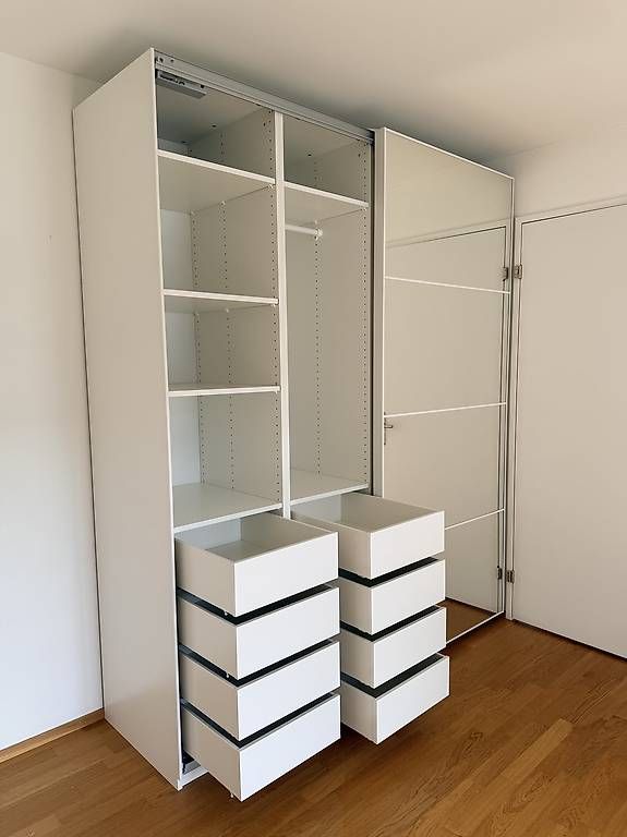 Ikea Armadi: Pax ikea armoire 236*200 – Usato da Biel/Bienne venduto da secondstore 1