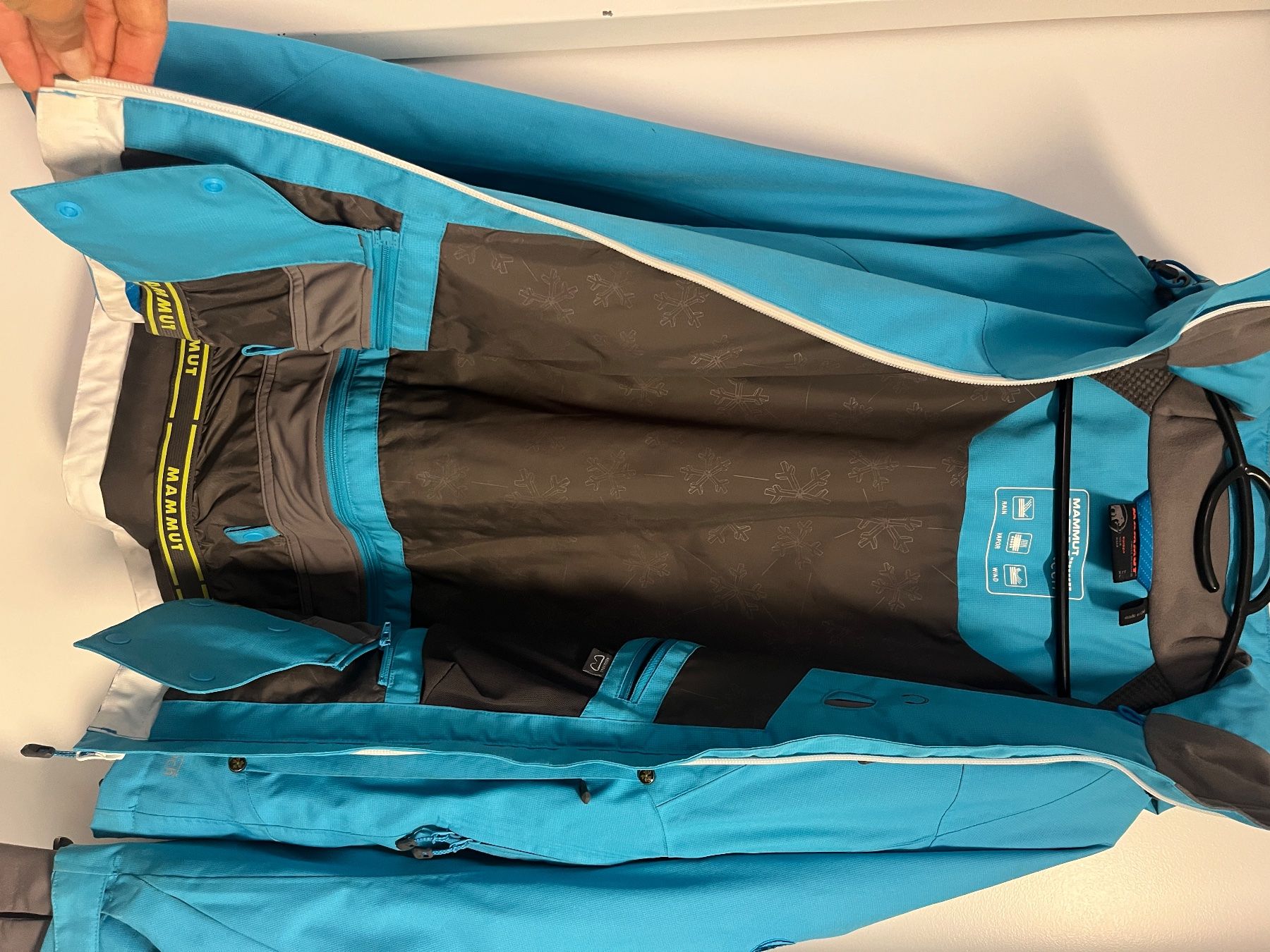 Mammut Giacche: Mammut Skijacke Damen – Usato da Therwil venduto da ReLuWin7 2