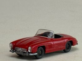 AU- Wiking Mercedes 300 SL Cabriolet rot