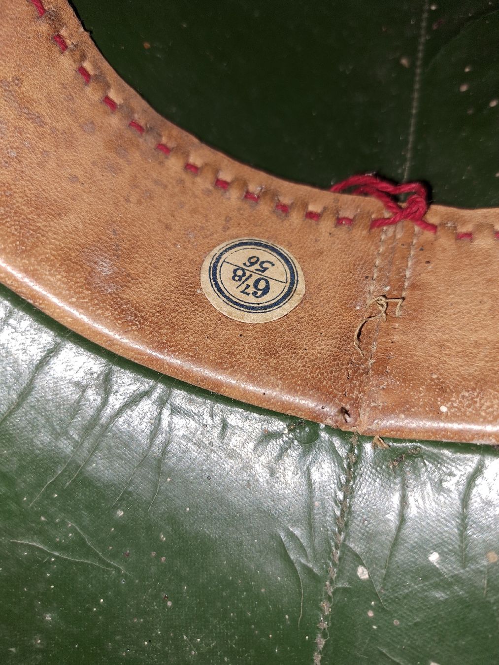 Abiti antichi: Original Englischer Helm, schwarz, Grösse 56 – Usato da Kölliken venduto da Upcycling-by-Mc-TAM 2