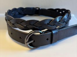 Schwarze Damengürtel, Ledergürtel, geflochten