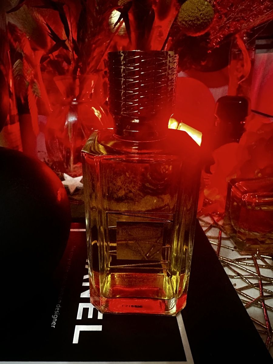 Ex Nihilo Profumi & Eau de Toilette: Parfum Ex Nihilo Paris flacon utilisé état correct – Nuovo (secondo la descrizione) da Puidoux venduto da jel_crq6 5