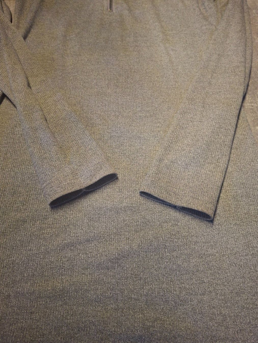 Kleider: Robe près du corps taille M marque FB Sister – Gebraucht aus Villiers von san_jn5w 3