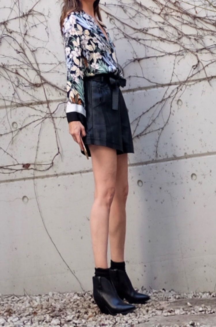 Pantaloni: SHORTS aus Kunstleder  - neu - – Nuovo (secondo la descrizione) da Jona venduto da vanessasupermarket20 2