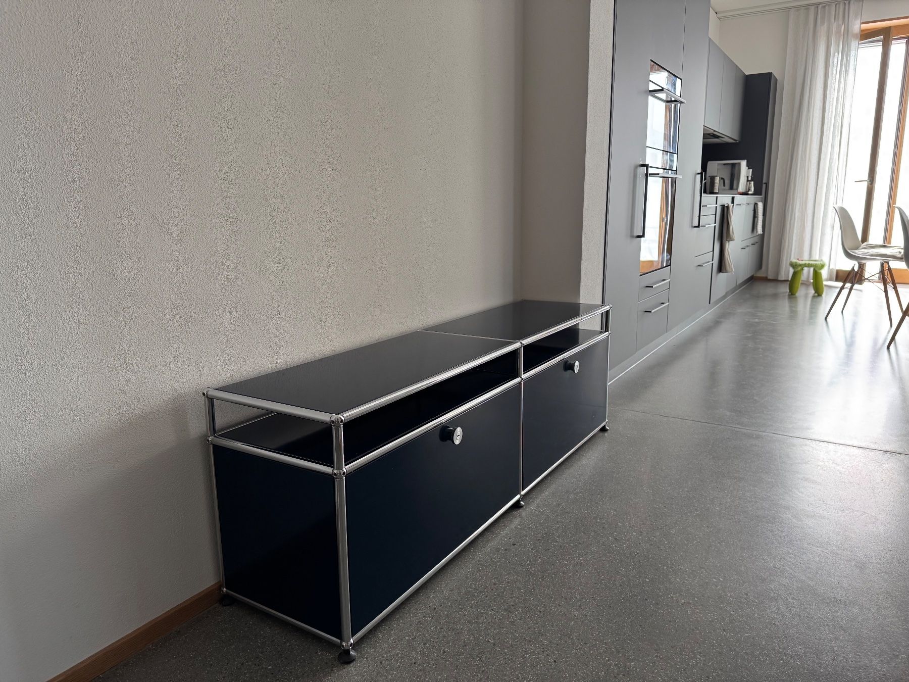 USM Cassettiere: Usm Lowboard  Blau Lieferung Gratis – Usato da Thun venduto da Thuno6 1