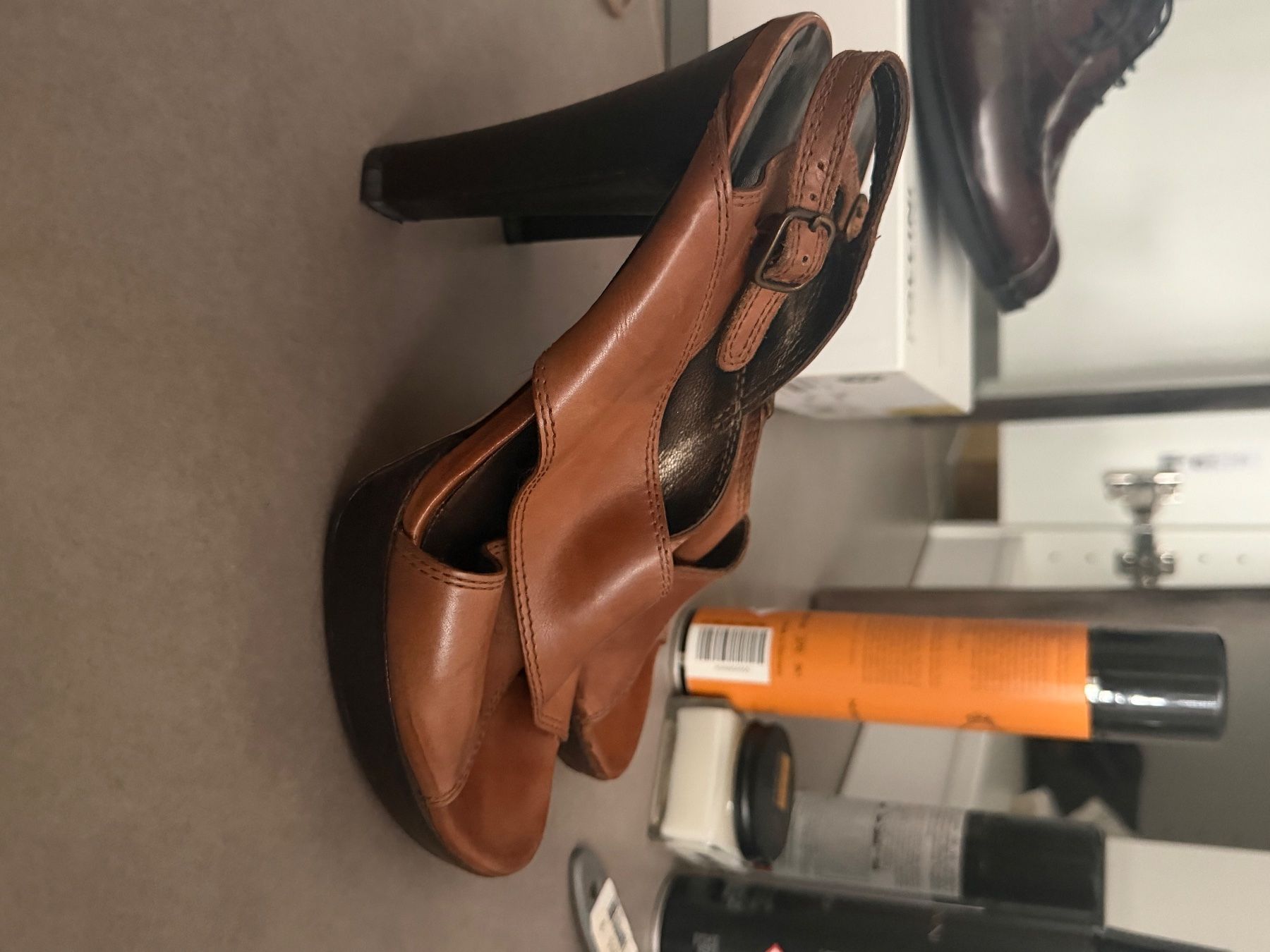 Stuart Weitzman Damenschuhe: Stuart Weitzman Sandali pelle marrone – Gebraucht aus Gentilino von shoes_jvs6 1